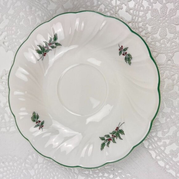 Nikko Happy Holidays 4 Coffee/Tea Cups Saucers Footed Swirl Christmas Tree - Picture 7 of 12